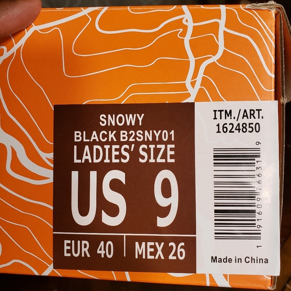 JBU Ladies Winter and Spring boots, black in colo, size 9 - Picture 7 of 10